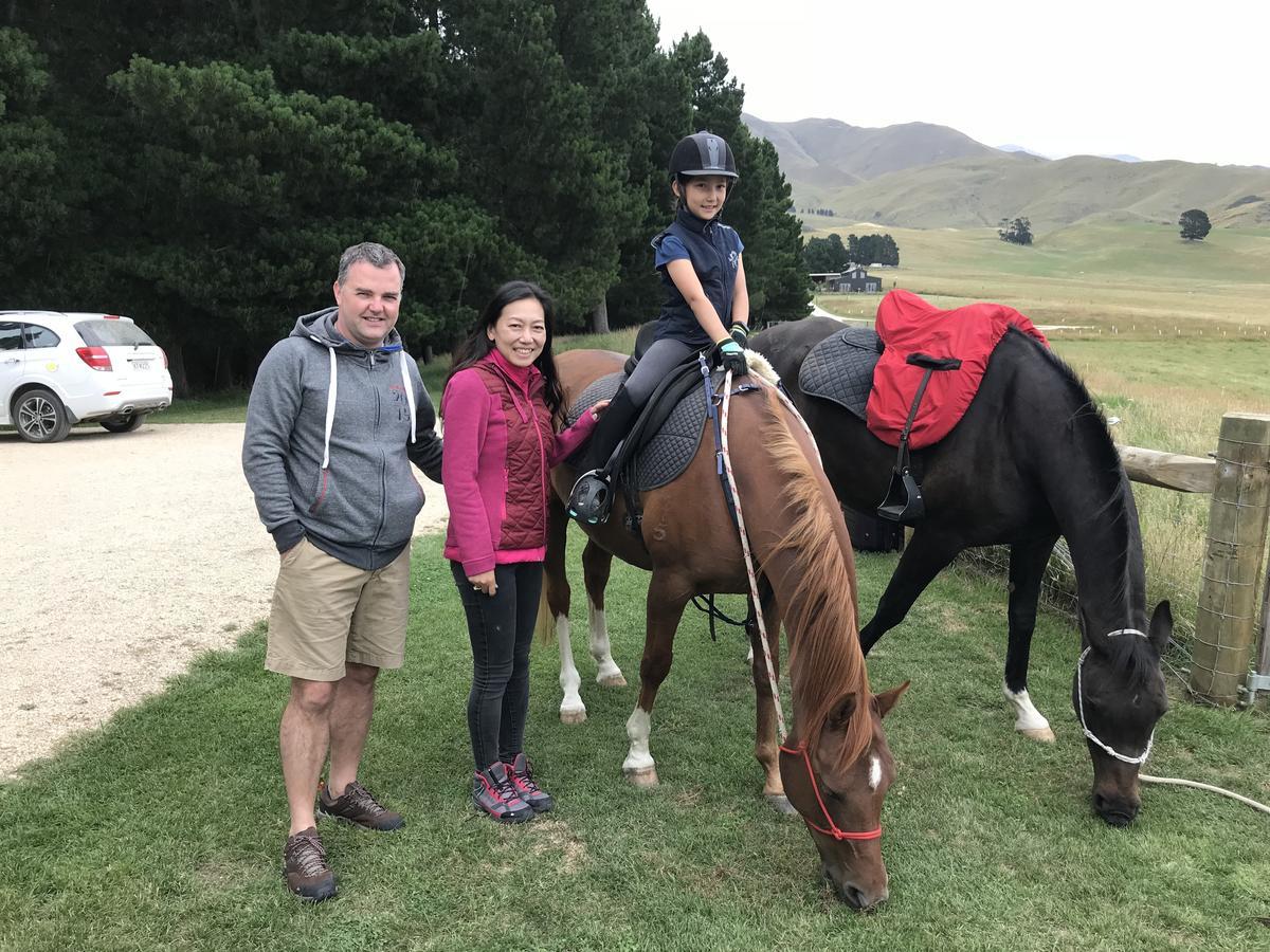 Valley Views Glamping Kurow Extérieur photo